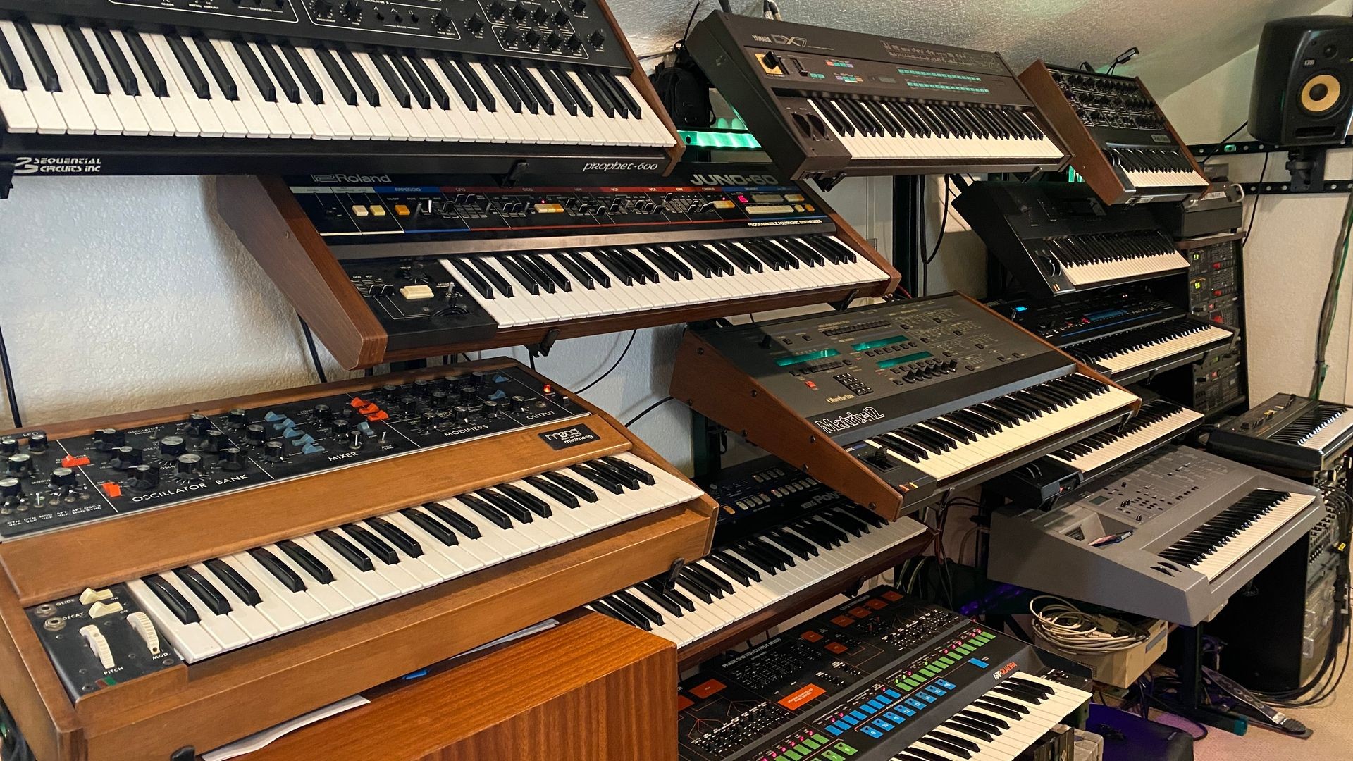 Vintage Synthesizers